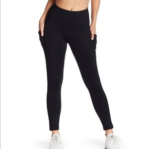Zella high waist 7/8 live-in leggings with pockets